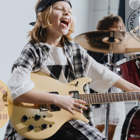 Hành Trình Chinh Phục Guitar Đệm Hát: Từ Những Nốt Nhạc Đầu Tiên Đến Giai Điệu Tự Do